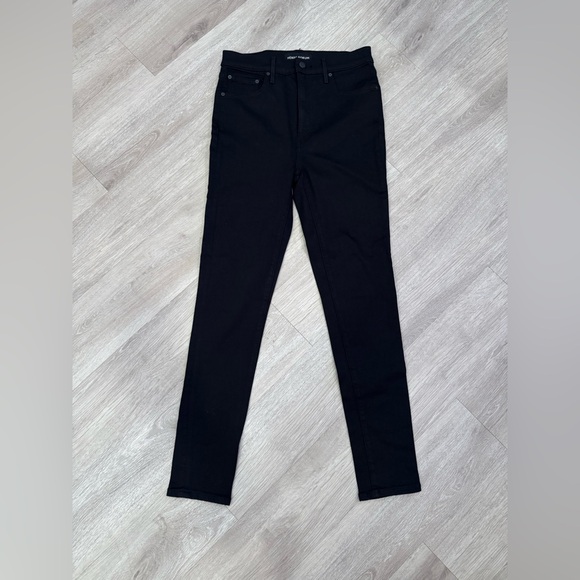 Aritzia Denim - Aritzia The Lola High Rise Skinny